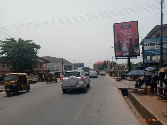 Portrait @ ALONG AWKA ROAD BY CONOIL FILLING STATION  FTT ONITSHA MAIN MARKET — Anambra