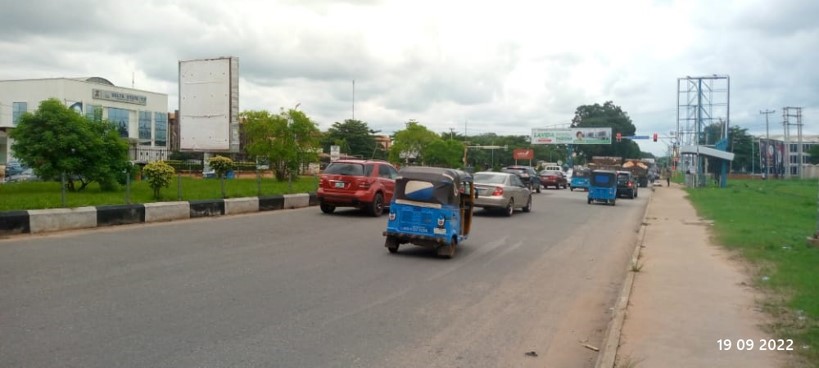 Portrait @ along Okpanam road by Delta State ICT Hub innovation office, FTT shoprite , Asaba. — Delta