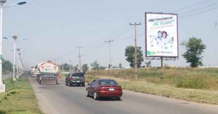 Portrait @ MINNA/SULEJA EXPRESSWAY BY WAEC OFFICE FTT MINNA — Niger