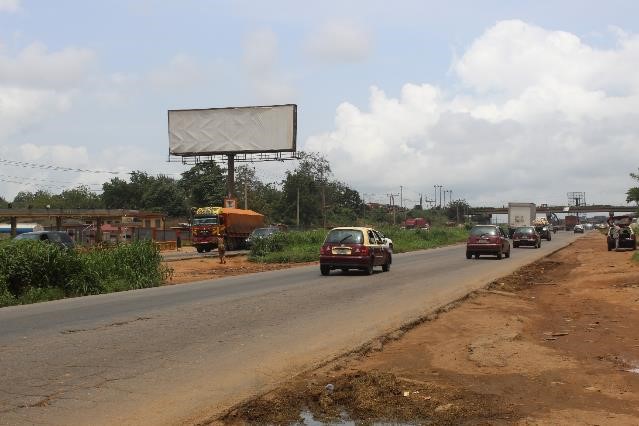 Unipole @ LAGOS/IBADAN EXPRESSWAY BY MUSLIM BUS STOP FTF IBADAN — Oyo